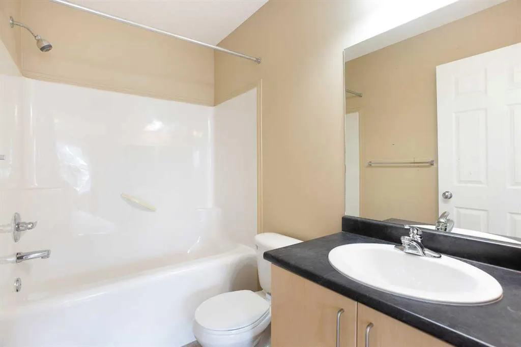 3050 New Brighton Gardens SE