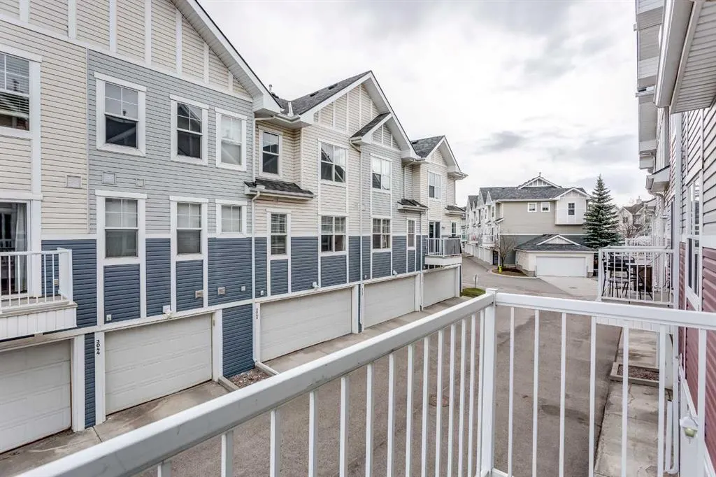 3050 New Brighton Gardens SE