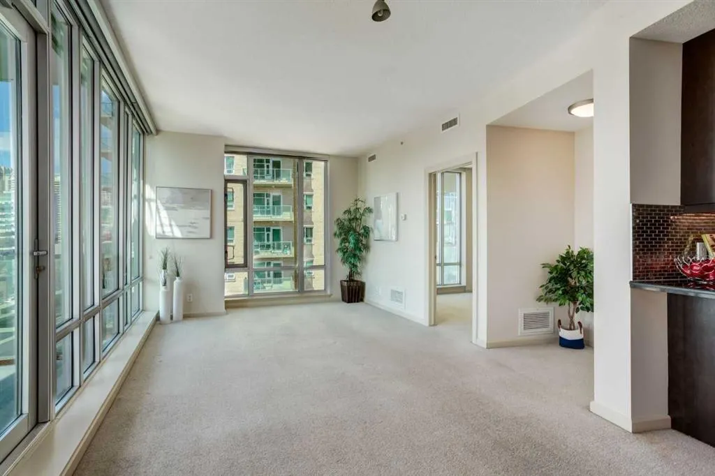 210 15 Avenue SE, #501