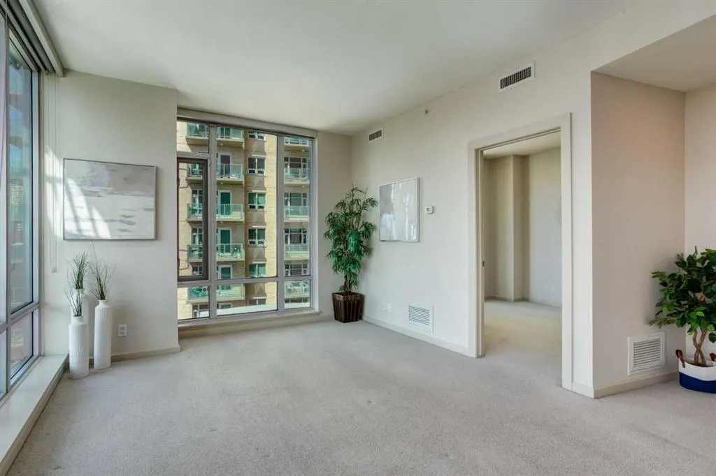210 15 Avenue SE, #501