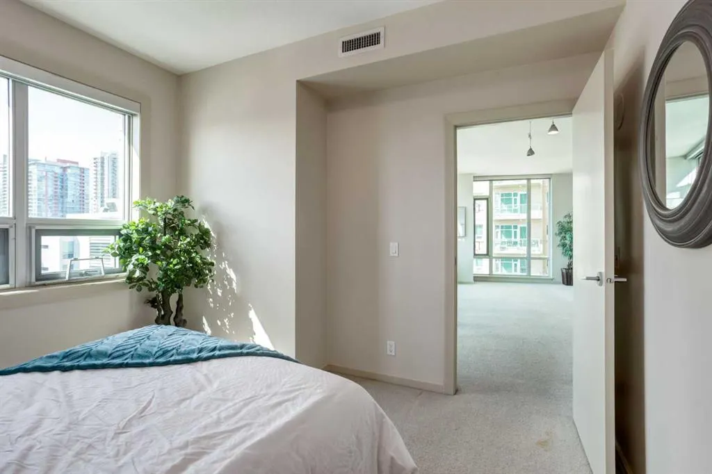 210 15 Avenue SE, #501