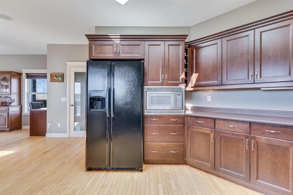 306043 92 Street E, #100