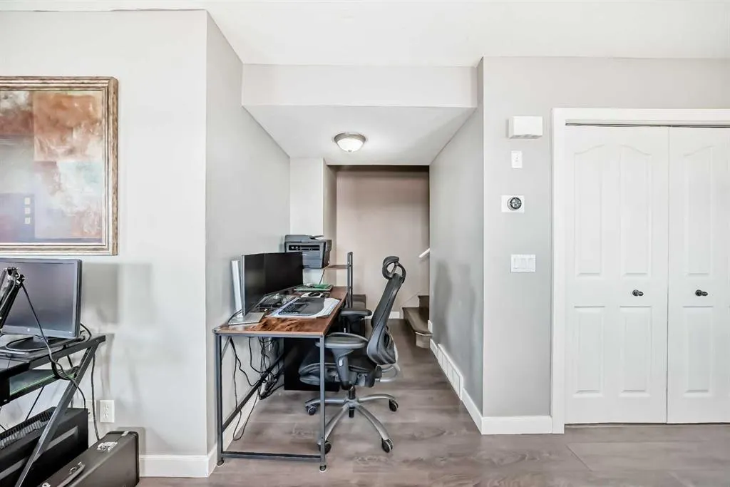 50 Westland Road, #302