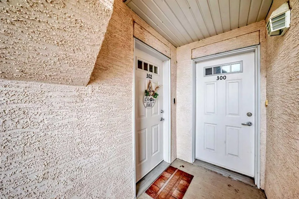 50 Westland Road, #302