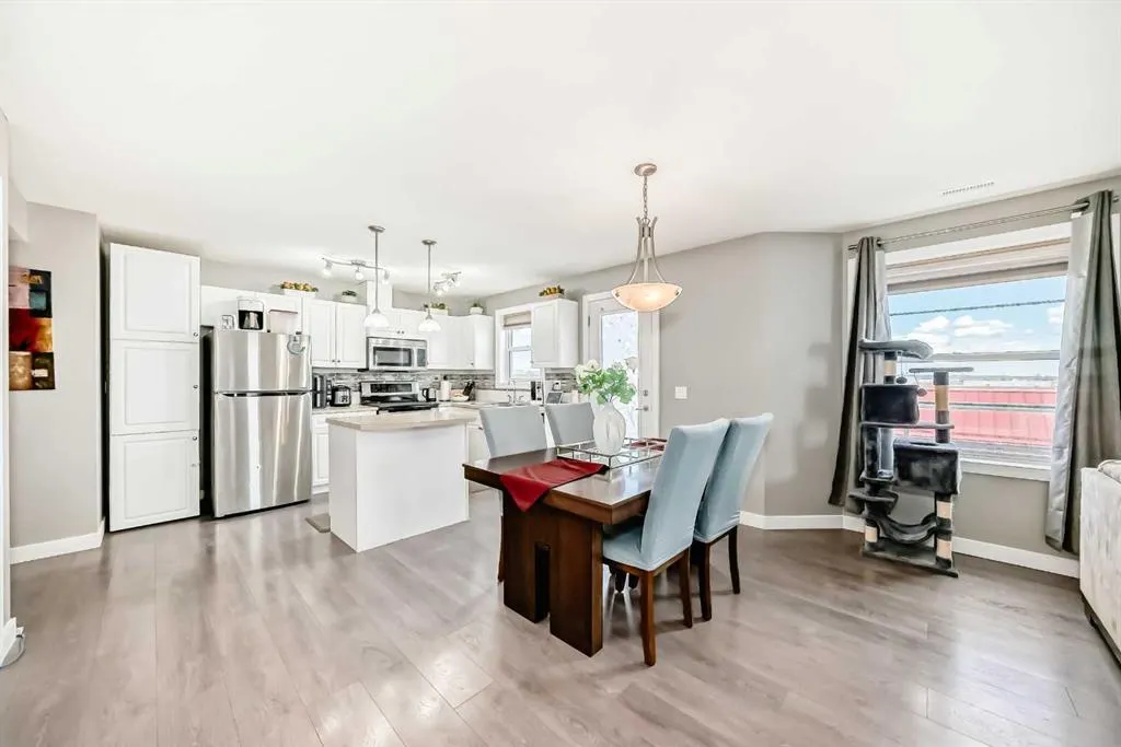 50 Westland Road, #302