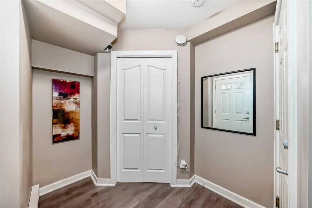 50 Westland Road, #302
