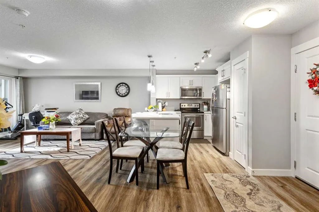110 Auburn Meadows View SE, #201