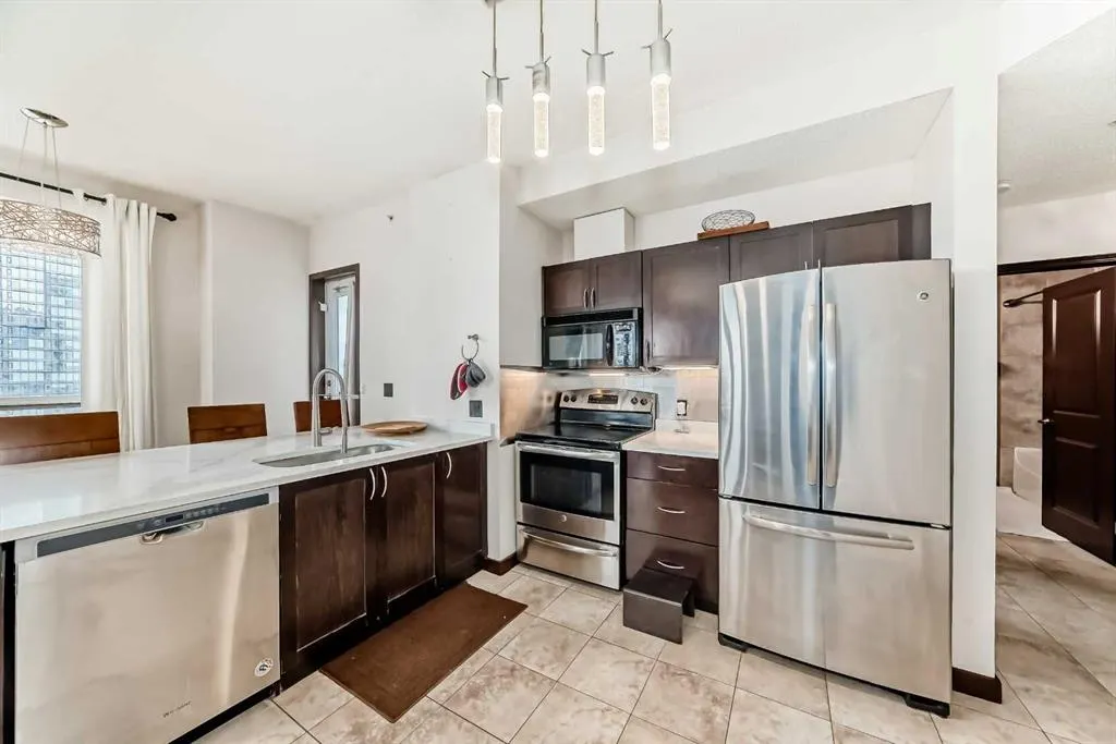 1053 10 Street SW, #915