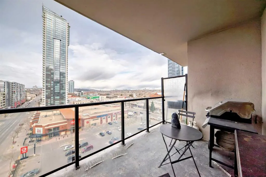 1053 10 Street SW, #915