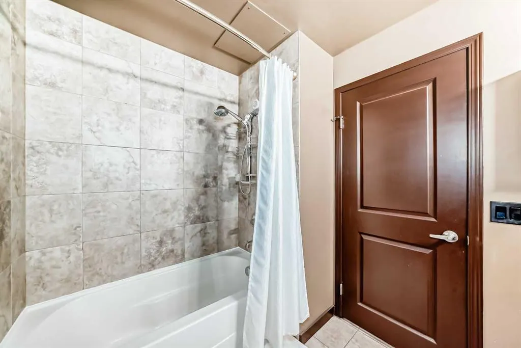 1053 10 Street SW, #915