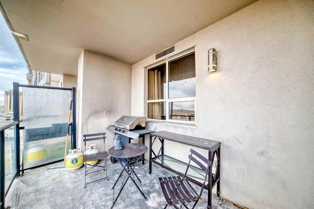 1053 10 Street SW, #915