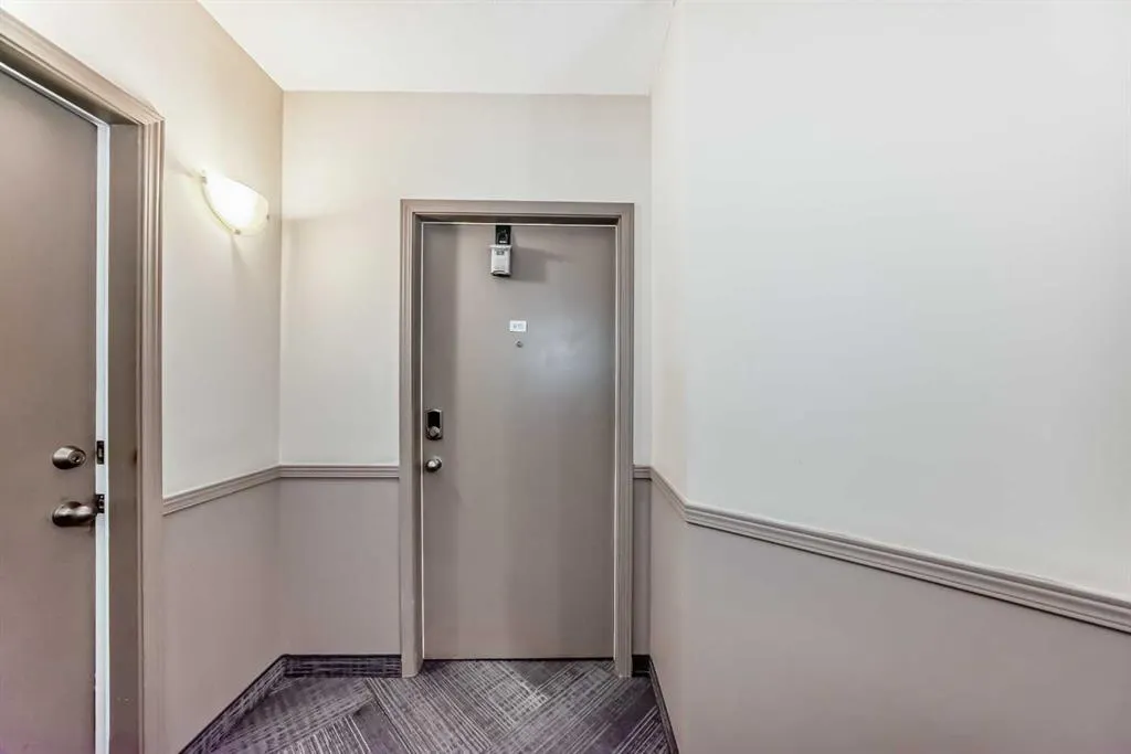 1053 10 Street SW, #915