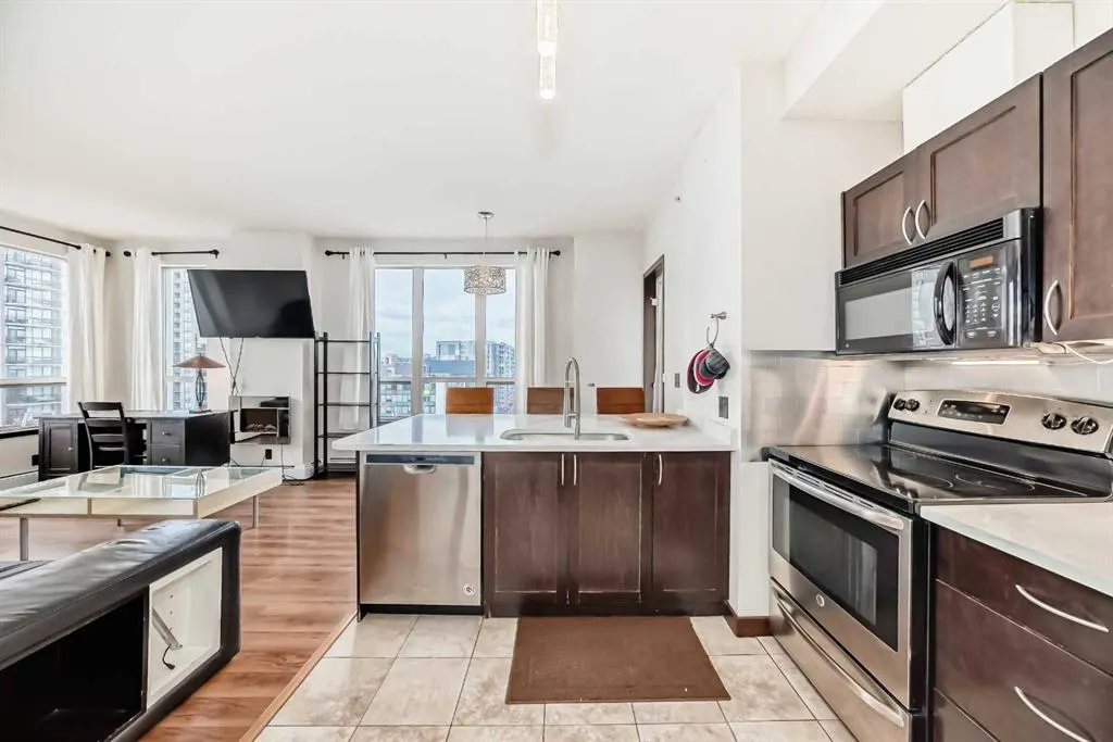 1053 10 Street SW, #915