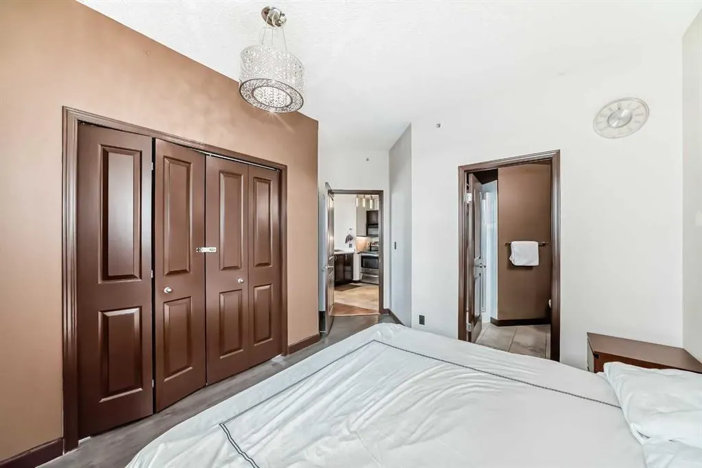 1053 10 Street SW, #915