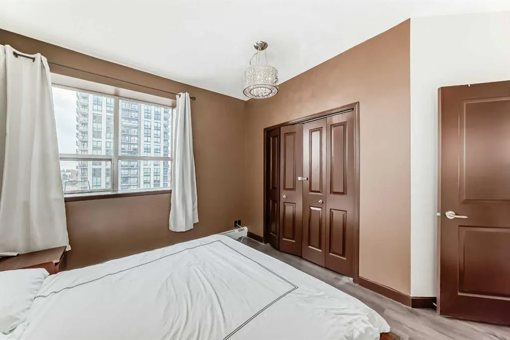 1053 10 Street SW, #915