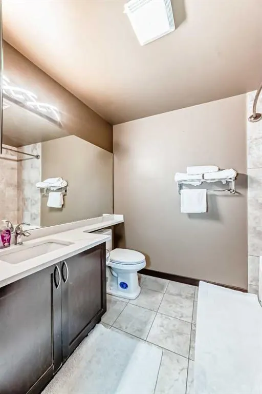 1053 10 Street SW, #915
