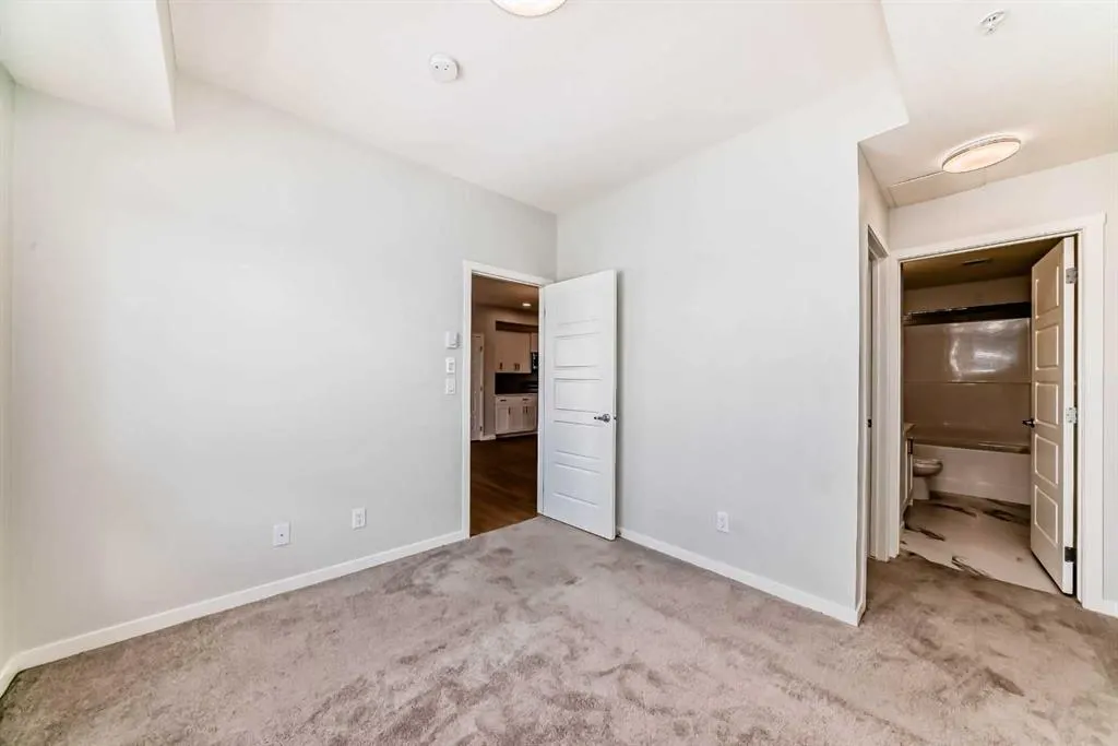 220 Seton Grove SE, #1403