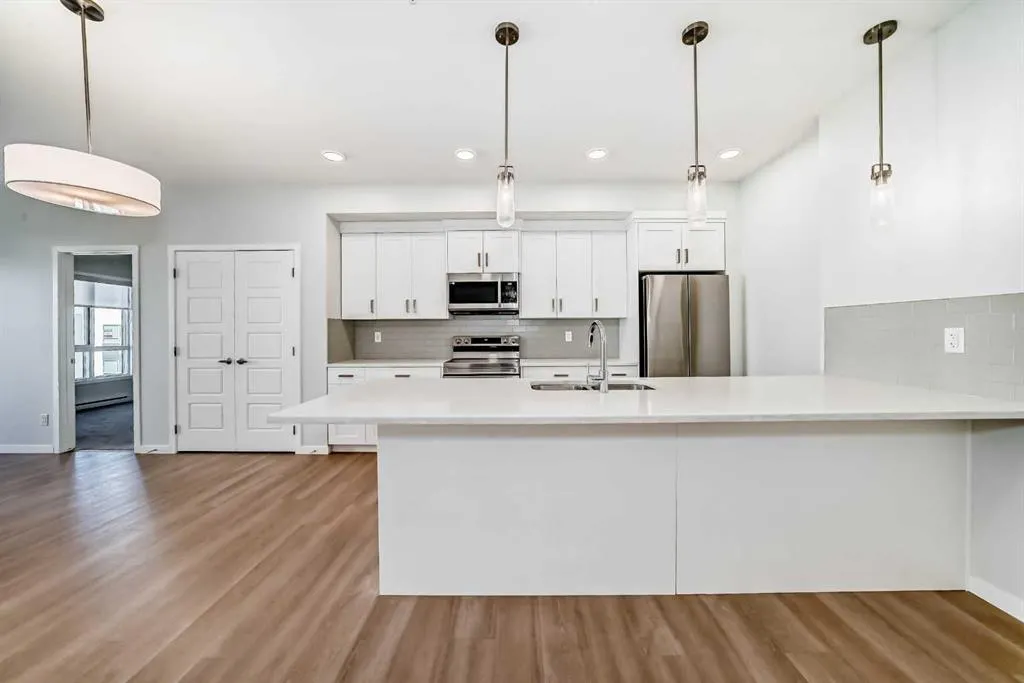 220 Seton Grove SE, #1403
