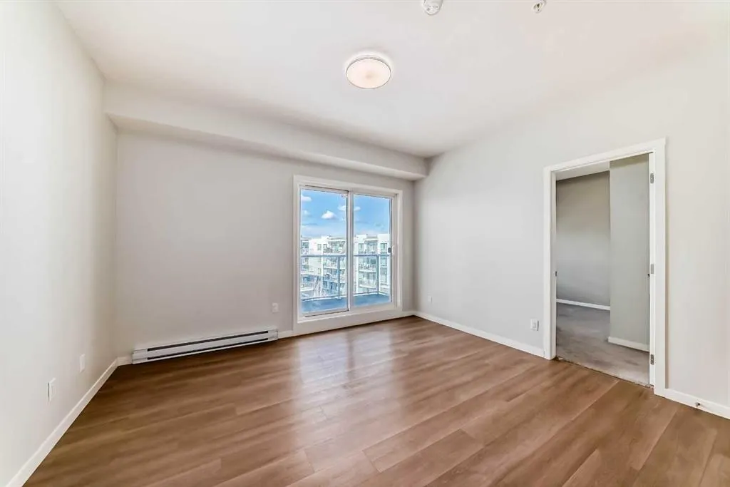 220 Seton Grove SE, #1403