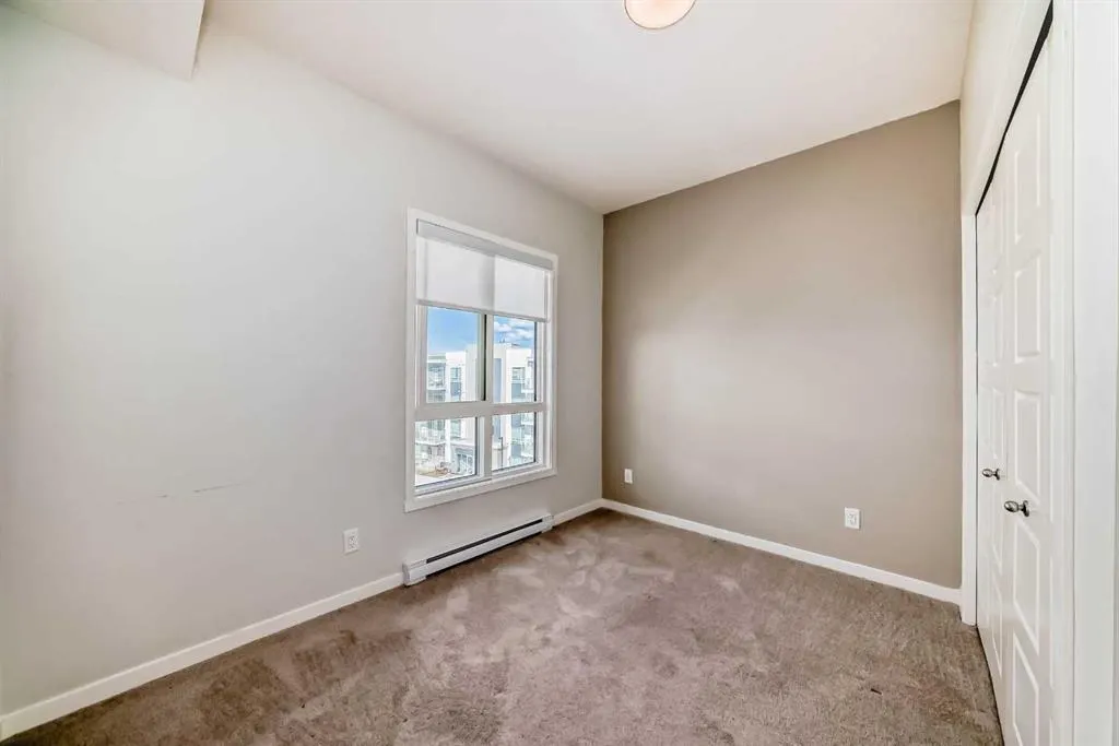 220 Seton Grove SE, #1403