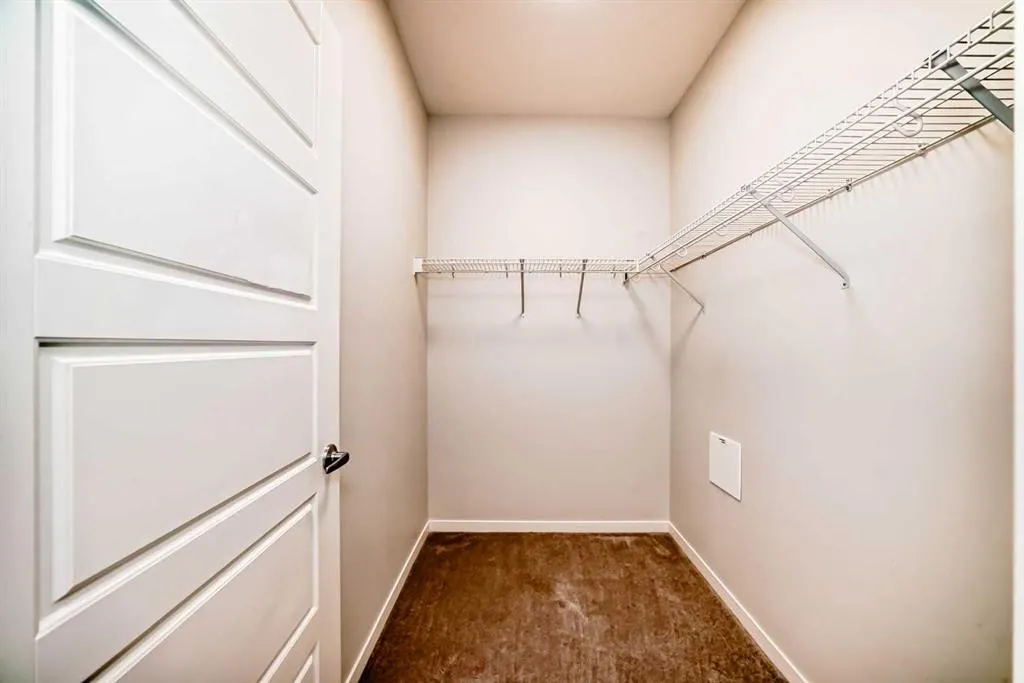 220 Seton Grove SE, #1403