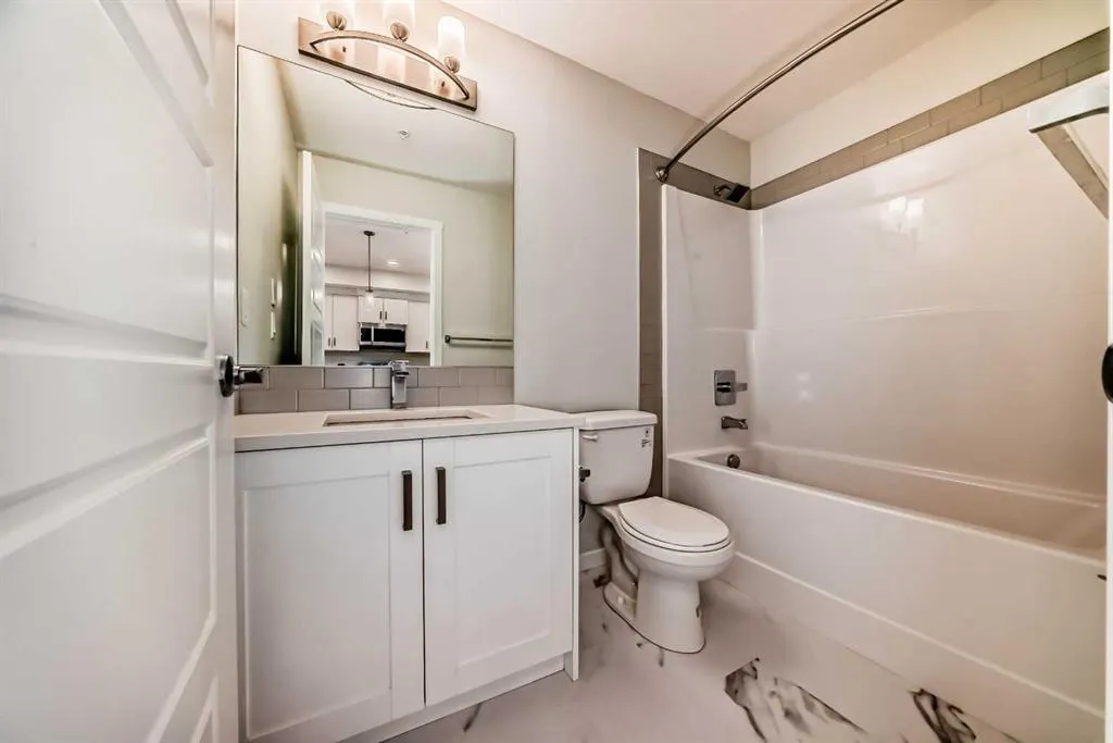 220 Seton Grove SE, #1403