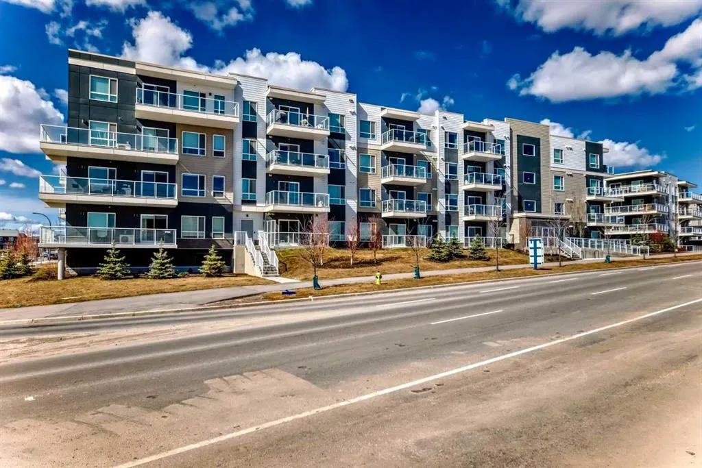 220 Seton Grove SE, #1403