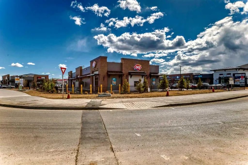 220 Seton Grove SE, #1403