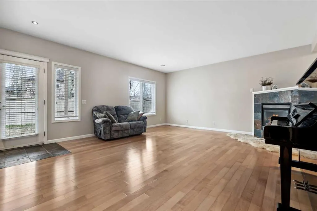 250 Cougar Ridge Drive SW