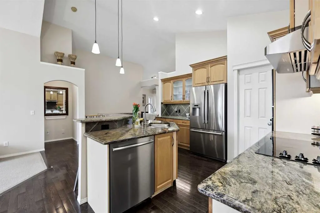 250 Cougar Ridge Drive SW