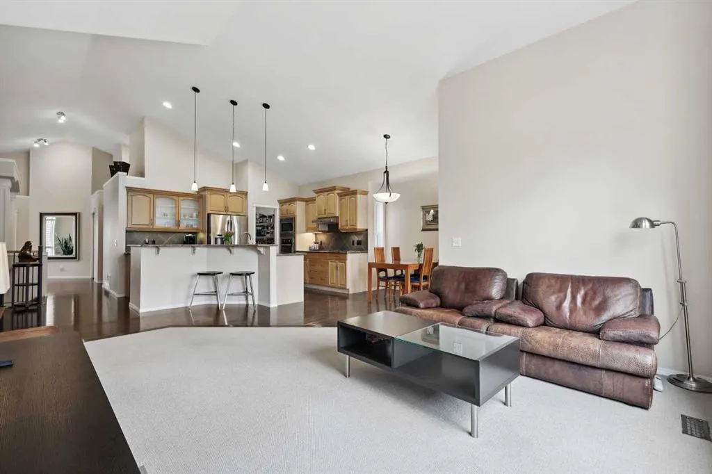 250 Cougar Ridge Drive SW