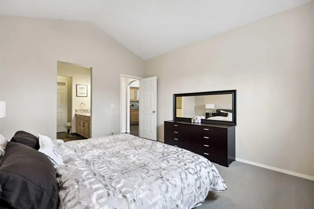 250 Cougar Ridge Drive SW