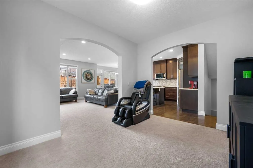 15 Sherwood Square NW