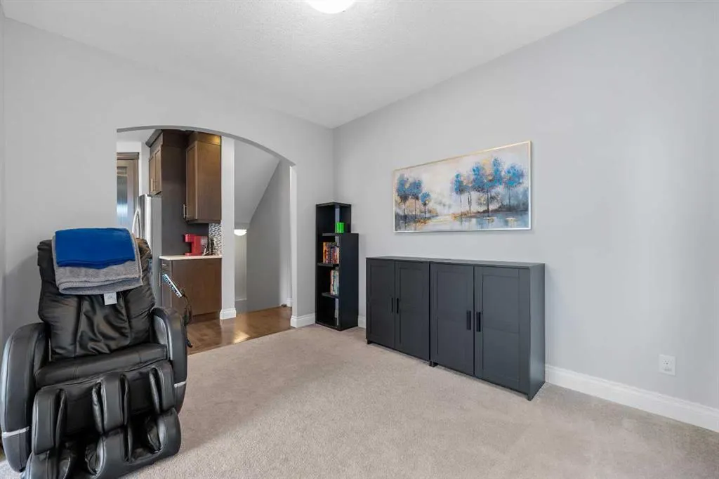 15 Sherwood Square NW