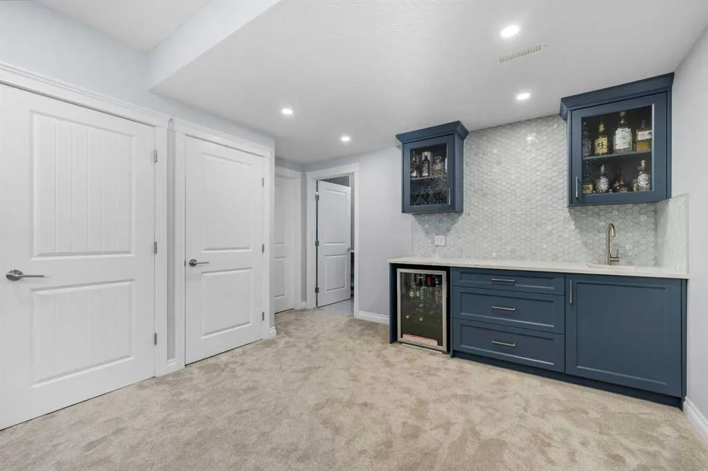 15 Sherwood Square NW