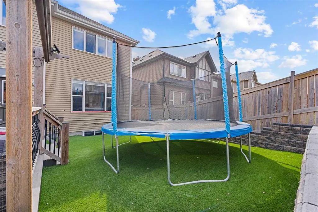 15 Sherwood Square NW