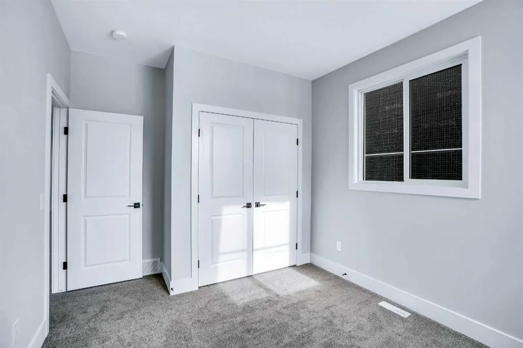 256 Savanna Drive NE