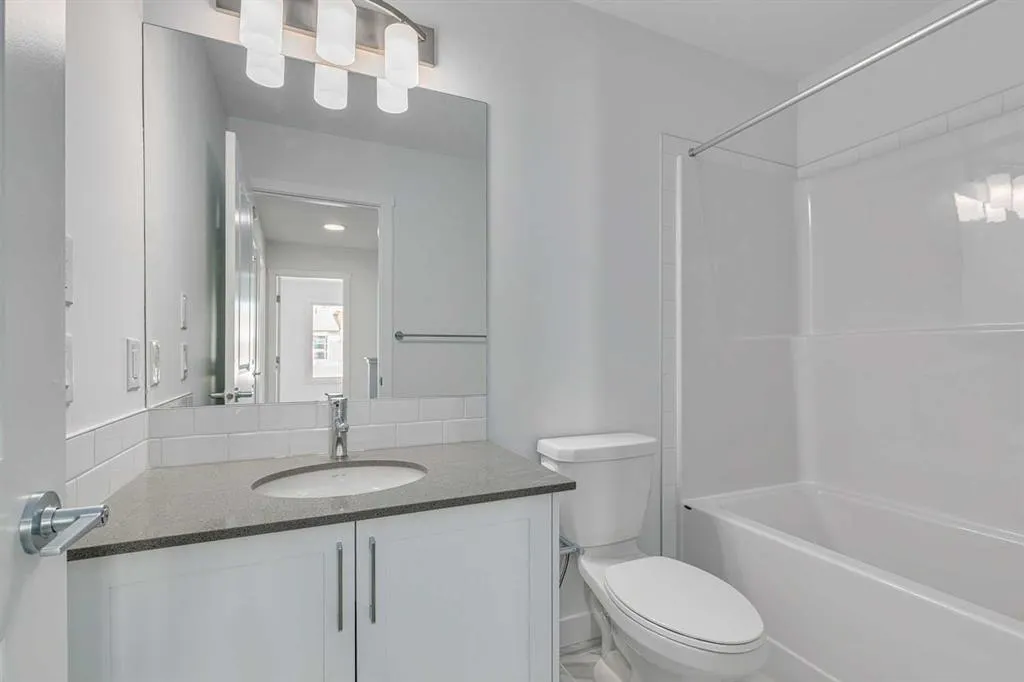 65 Belvedere Point SE, #303