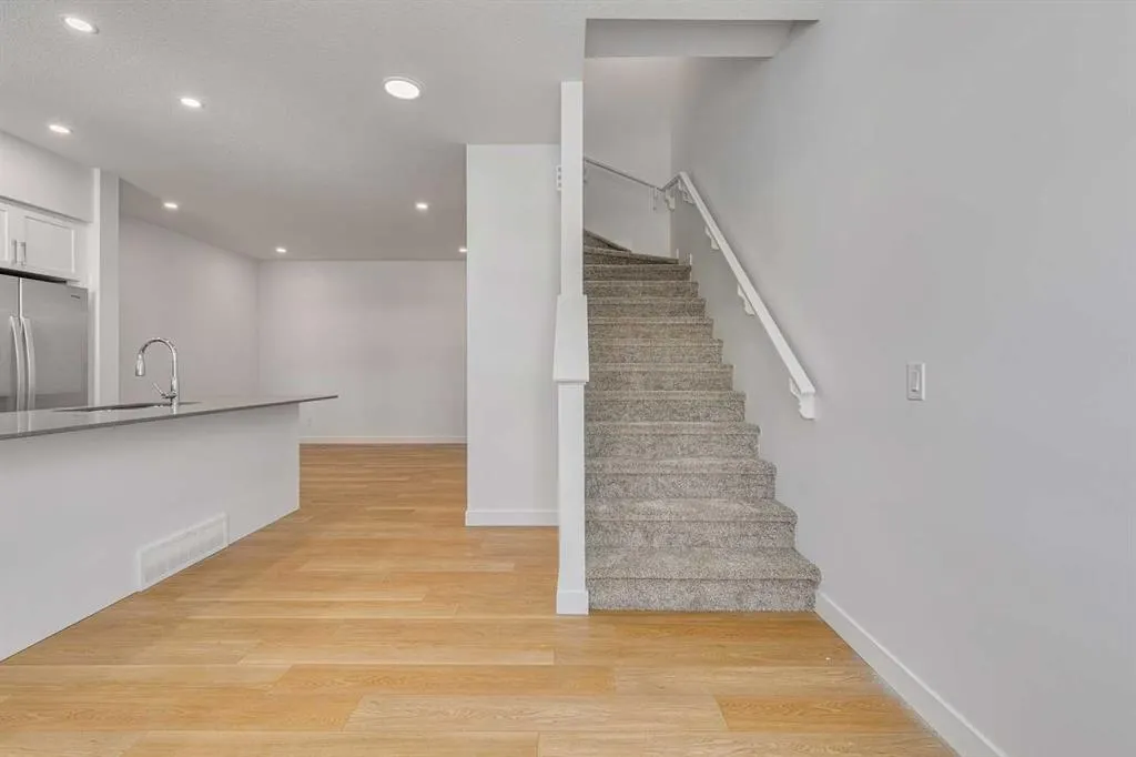 65 Belvedere Point SE, #303