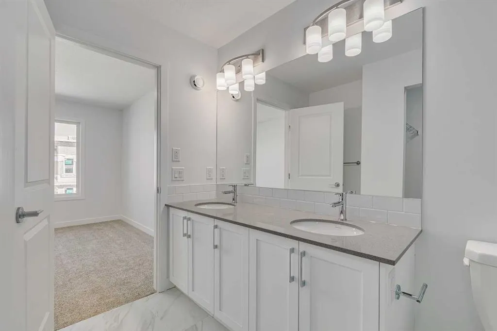 65 Belvedere Point SE, #303