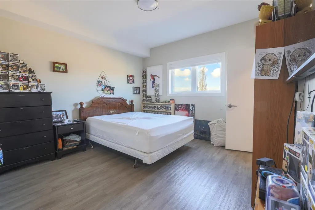 53 Street, #5111