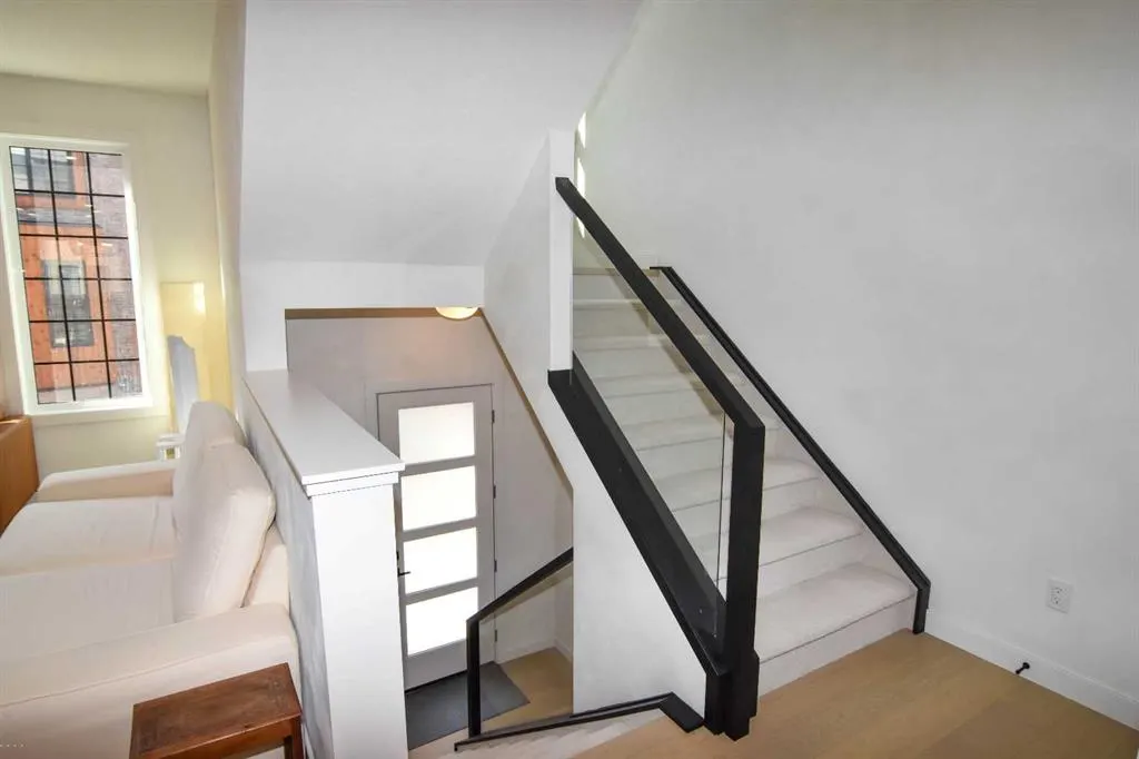 81 Greenbriar Place NW, #215