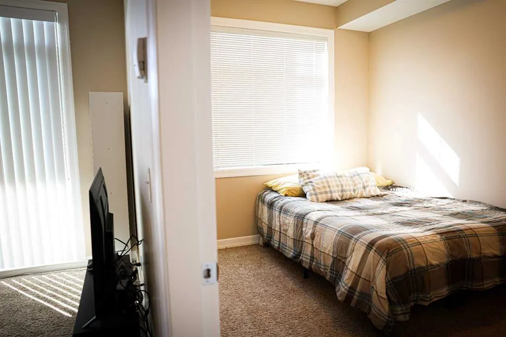 117 Copperpond Common SE, #312