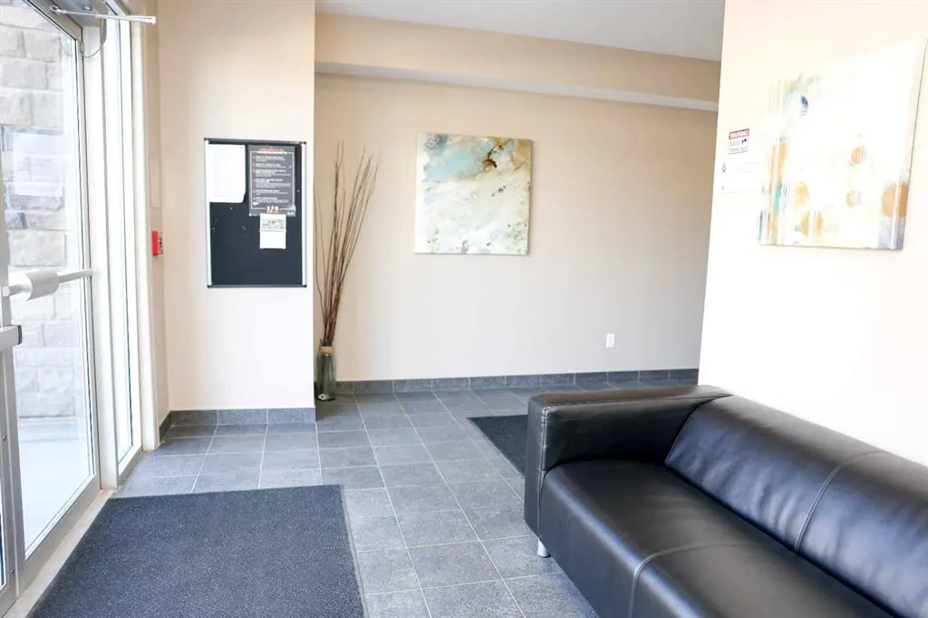 117 Copperpond Common SE, #312