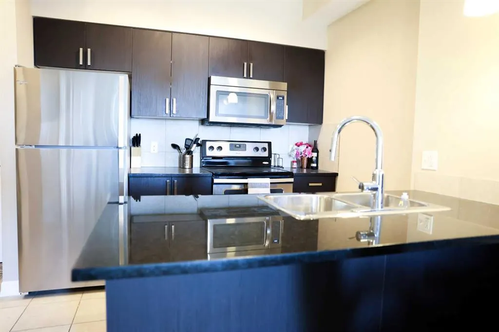 117 Copperpond Common SE, #312