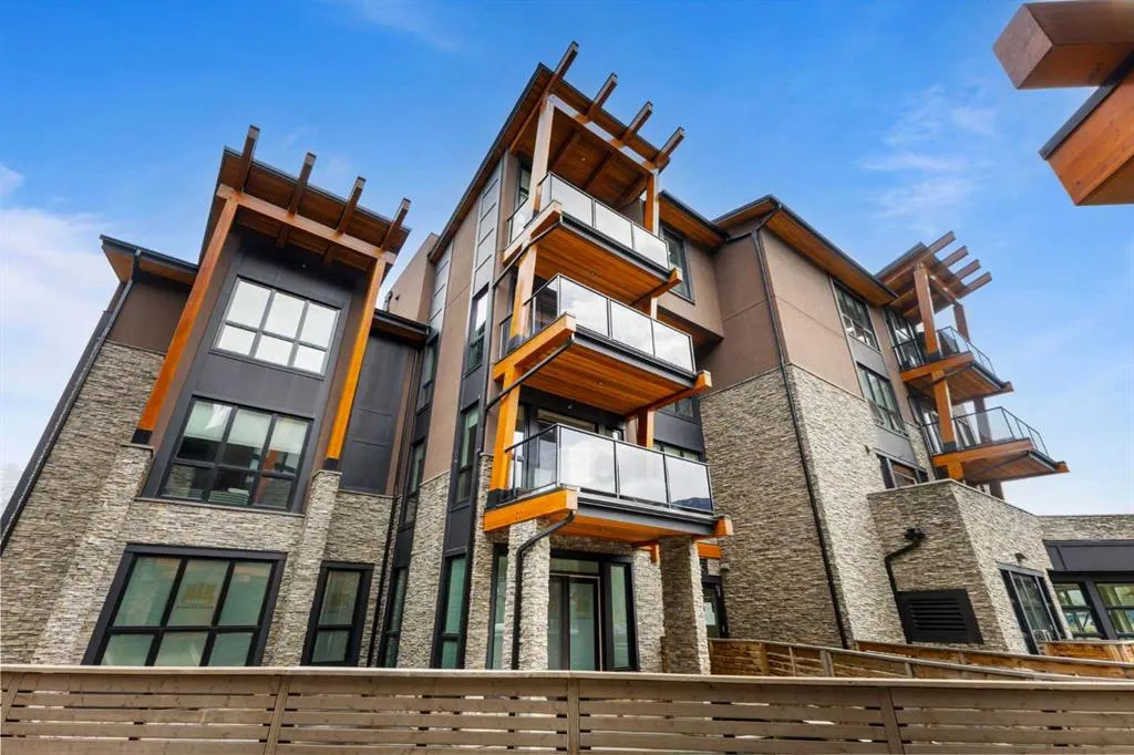 101A Stewart Creek Rise, #102