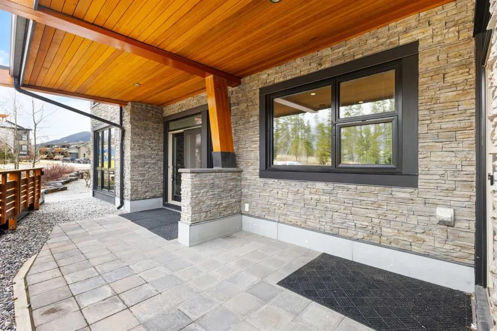 101A Stewart Creek Rise, #102
