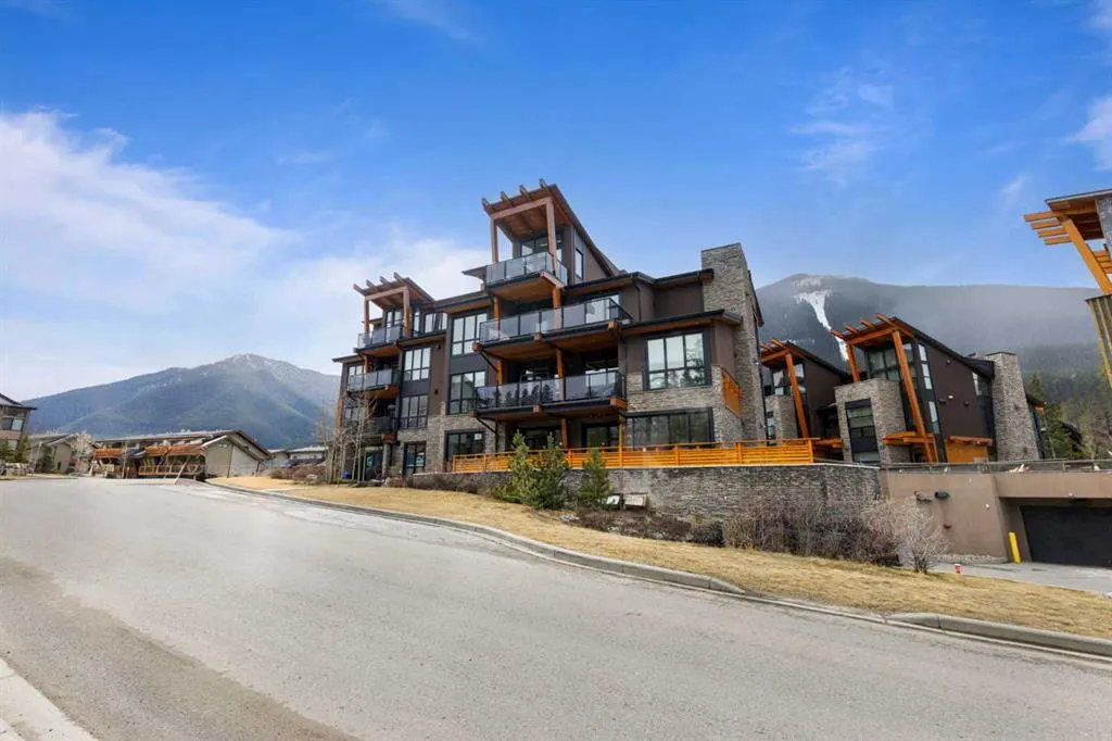 101A Stewart Creek Rise, #102