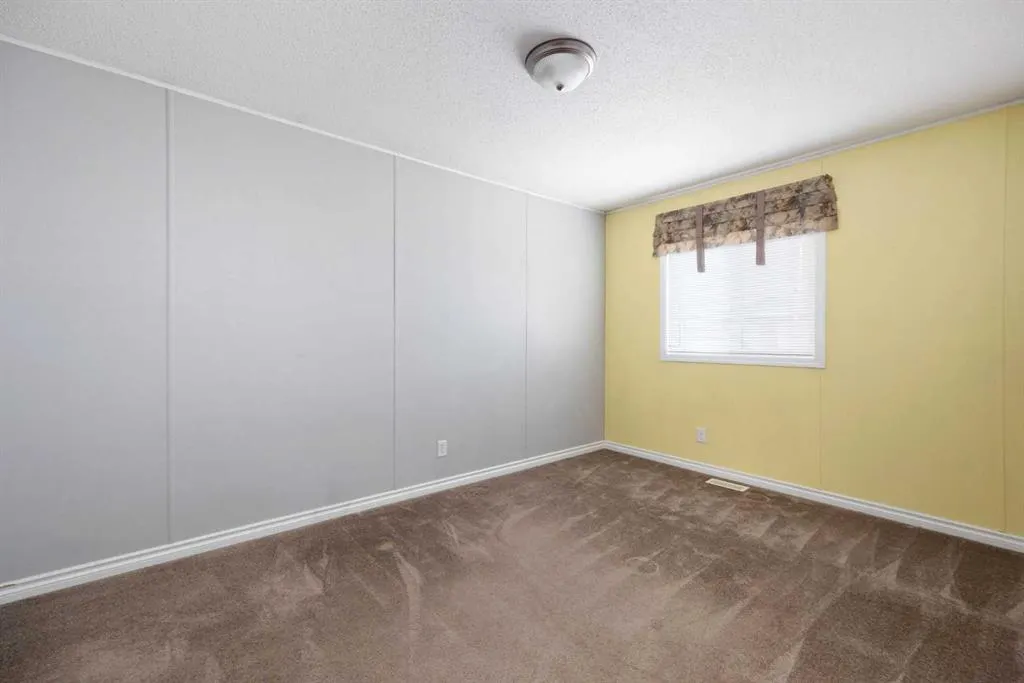 209 Gregoire Crescent