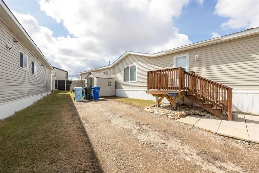 209 Gregoire Crescent